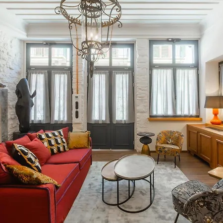 Archo & בית הארחה