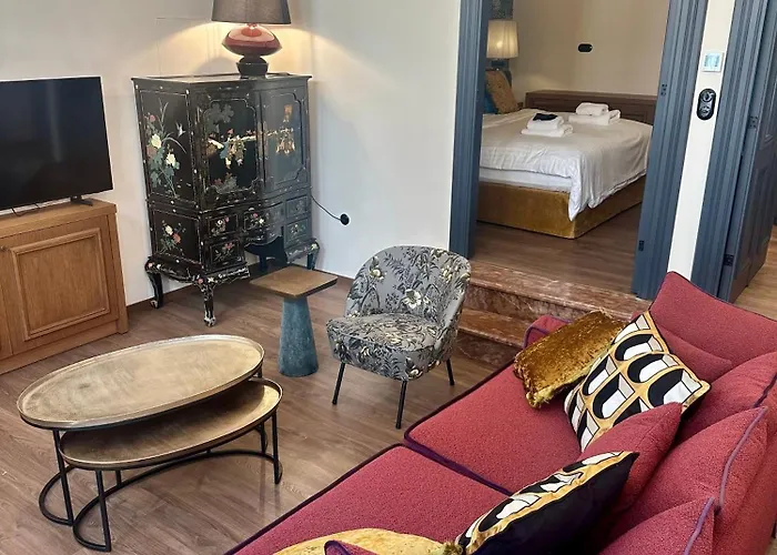 Archo & בית הארחה נאפפליו