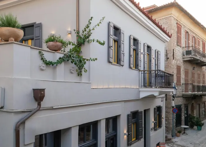 Archo & בית הארחה